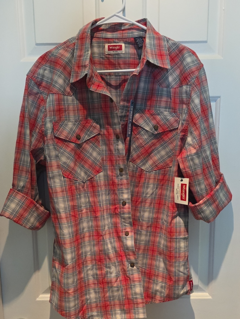 *Brand New* Wrangler Red and Gray Plaid Men's Button-Down Shirt (Slim Fit)